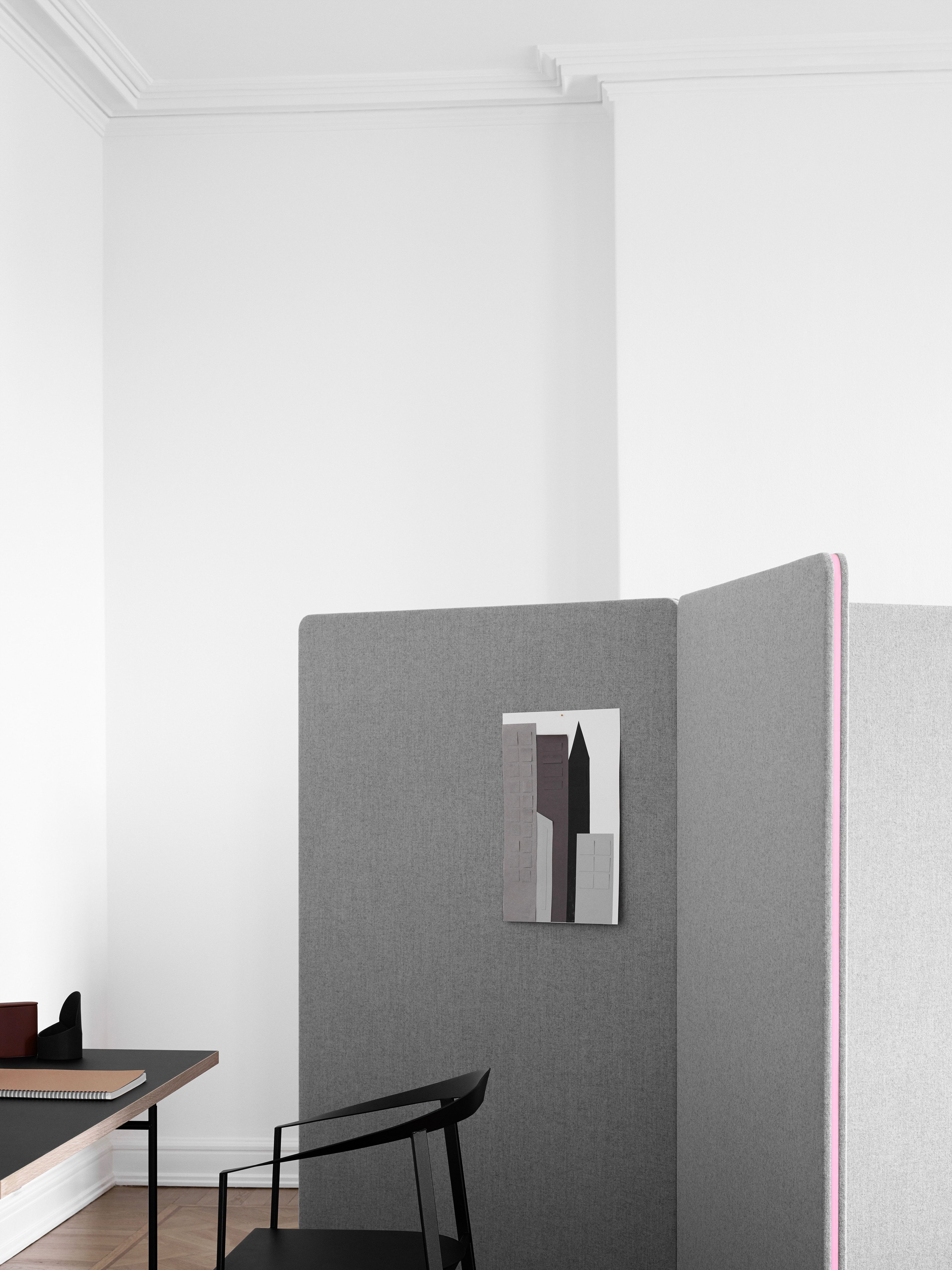 Edge Floor Screen -media-4