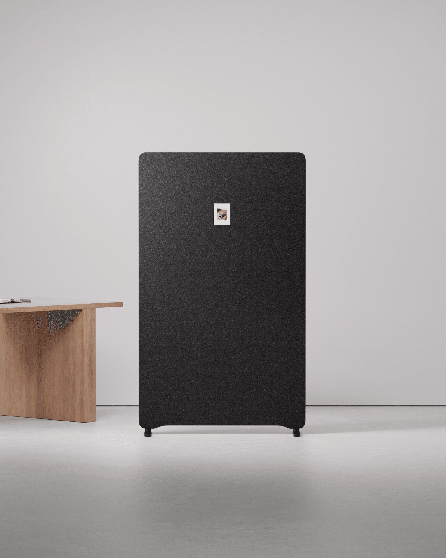 Edge Floor Screen -media-2